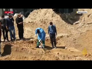 A mass grave hidden by the IOF was found at Al-Shifa Medical Complex in #Gaza City yesterday, with clear evidence of field execu