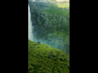Мардалсфоссен - двухкаскадный водопад