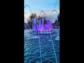 ⛲️ В Луганске в парке ВЛКСМ запустили фонтан!