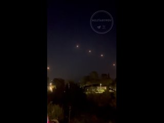 Съобщава се, че Израел е атакуван с ракети