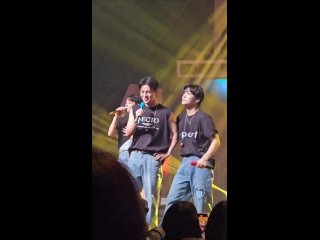 FANCAM | 200424 | Junhee, Donghun @ Fanmeeting Home Sweet  - 2 часть (Stand By You)