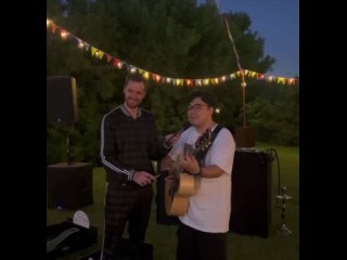 Нихуа не понятно кто это но очень интересно)) - Дмитрий Захаров