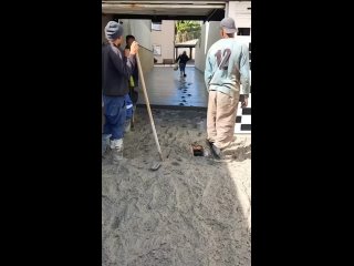 Эту бабку ничто не остановит. Если видит цель, то преград нет😂 - Оксана Руковицина