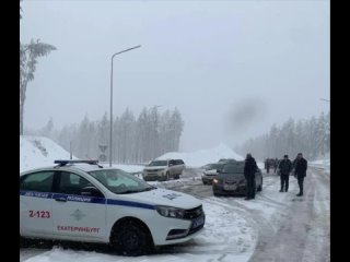 Тысячи жителей Свердловской области остались без электричества после снегопада, а в Краснодарском крае из-за заморозков объявлен