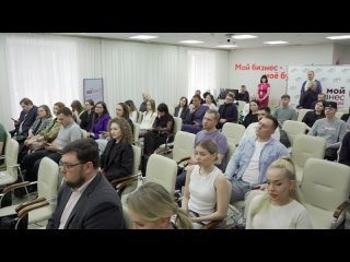 Ирина Морозова, зампред ОЗС Кировской обл. приветствовала молодых парламентариев