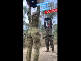 Девушка из Австралийской армии и морской котик США решили померяться силами