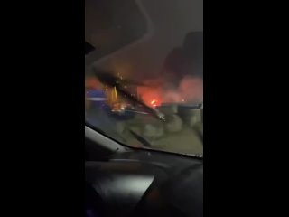 🔥Сильный пожар бушует сейчас на улице Болотникова (видео)