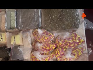 В ДНР у работника медицинской сферы сотрудники УФСБ России изъяли около десяти килограмм наркотических веществ.