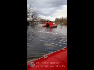 Представители МЧС показали, как разлилась река Тобол в Рычково