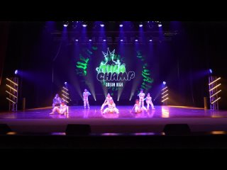 Shine   Dance school “Dream high