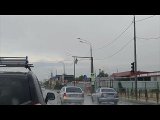 На Ростовском шоссе приуныл дорожный знак