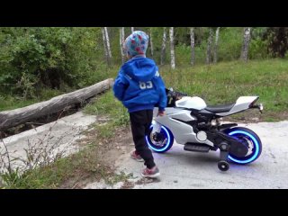 Funny Kids Ride on Power Wheels Cross Bikes Helping each other   Childrens Bike   Biker Toys