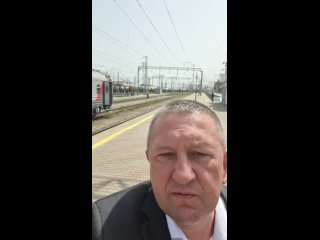 Прибытие ретро-поезда ПОБЕДА на станцию Минеральные