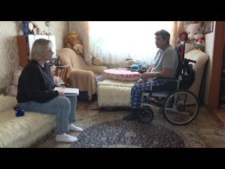 В Иркутске мужчина на инвалидной коляске не может самостоятельно выходить из дома