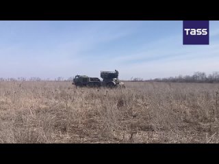 ▶️ Russia’s Defense Ministry uploaded a video showing Russian troops wiping out amassed Ukrainian manpower in the Kupyansk direc