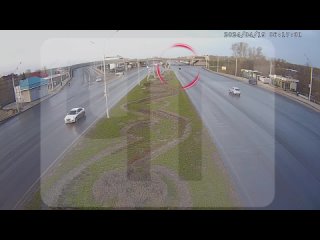 Появилось видео момента жуткого утреннего ДТП с пятью погибшими в УфеНа кадрах видно, как поливомоечная машина резко перегород