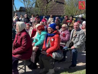 Накануне Дня Победы, жители улицы Победителей вновь собрались вместе, чтобы почтить память своих отцов и дедов, которые защища