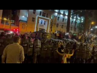 В Грузии начались серьезные протесты из-за закона об иноагентах