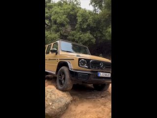 @mercedesbenz unveils the first-ever fully electric G-Wagen  .mp4