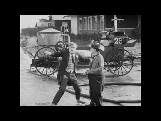 ПОЖАРНЫЙ (1916) - короткометражка, комедия. Чарльз Чаплин