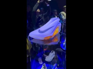 Nike презентовали кроссовки AIR с дизайном от нейросетей
