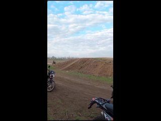 🏍️Двое мотокроссеров столкнулись во время прыжка в Новошахтинске

Предварительно, один из них выскочил на встречную.