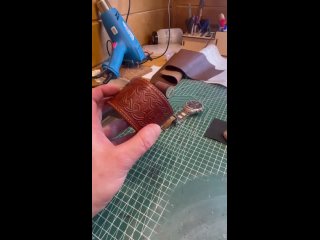 Видео от Bovini Leather goods - Изделия из кожи