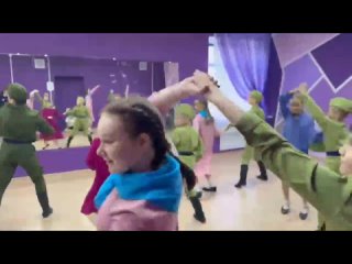 Відео від Театр-студия танца Ольги Худяковой Выкрутасы