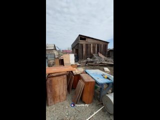 Вот и сами подумайте, стоит ли здесь что-то восстанавливать: житель Старого города в Орске показал Урал56.Ру дом после потопа