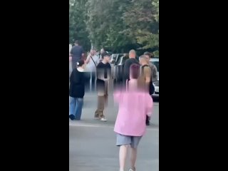 ❗ В СМИ появилась информация о конфликте, который произошел между блогерами Инстасамкой и Маникеном с неизвестным... (видео)