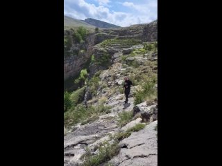 Ево како је Бошко Козарски славио данас свој  рођендан у планинама Дагестана