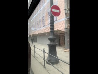 Весь Невский в пакете. Главный проспект города начали запечатывать в леса