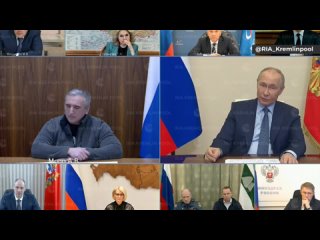 Путин не оценил шутку Александра Моора во время совещания