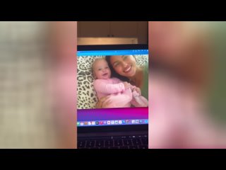 Ирина Шейк поделилась архивным видео со своей дочерью   Она  выложила  ролик 7-летней давности и под