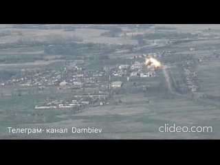 Красивые кадры точных прилетов русских авиабомб ФАБ-500 с УМПК по позициям  ВСУ