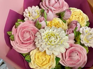 Видео от ЗЕФИРБУКЕТ - букеты и подарки из зефирных цветов