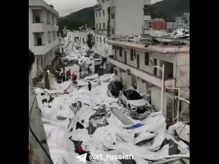 Торнадо в китайском Гуанчжоу.