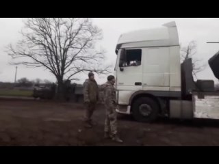 Архивныекадры погрузки украинской военной техники.