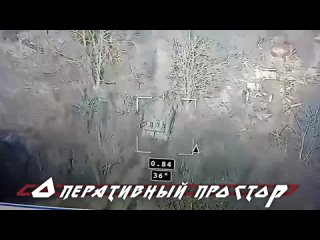 🔥 Как утверждается на видео момент поражения РСЗО Mars (M-270 MLRS) ударом БПЛА Ланцет