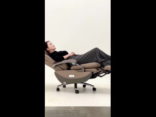 Премиальное кресло с электроприводами