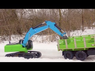 OFF ROAD RC Snow Ride 6x6 Zil Truck vs Crawler Redcat Car