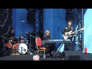 Настя Сибрина - Космонавт LIVE