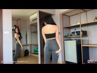 Sweetie Fox - Stepsister Asked For Help Choosing Jeans And Gave Herself To FuckWebCam