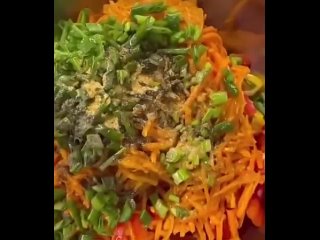 Яркий и вкусный салат