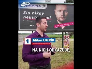 Predseda Republiky Milan Uhrk si posvietil na stranu Demokrati a zaujmalo by ho, odkia dostala strana viac ako 100 000 eur na