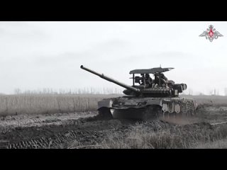 «Танк очень достойный, бодрый, маневренный, скоростной!»： интервью командира танка Т-80БВ