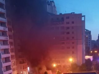 В Белгороде прозвучало несколько взрывов, сообщает корреспондент Известий Владислав Харченко