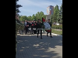 Церемония возложения цветов в Каменске-Шахтинском