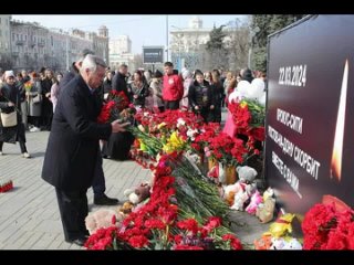 ПОЛИНА ГАГАРИНА ЖУРАВЛИ СЛАЙД СЕРГЕЯ ПЕРЕСУНЬКО