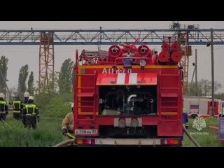 МЧС России публикует кадры с места пожара под Симферополем, где загорелась цистерна